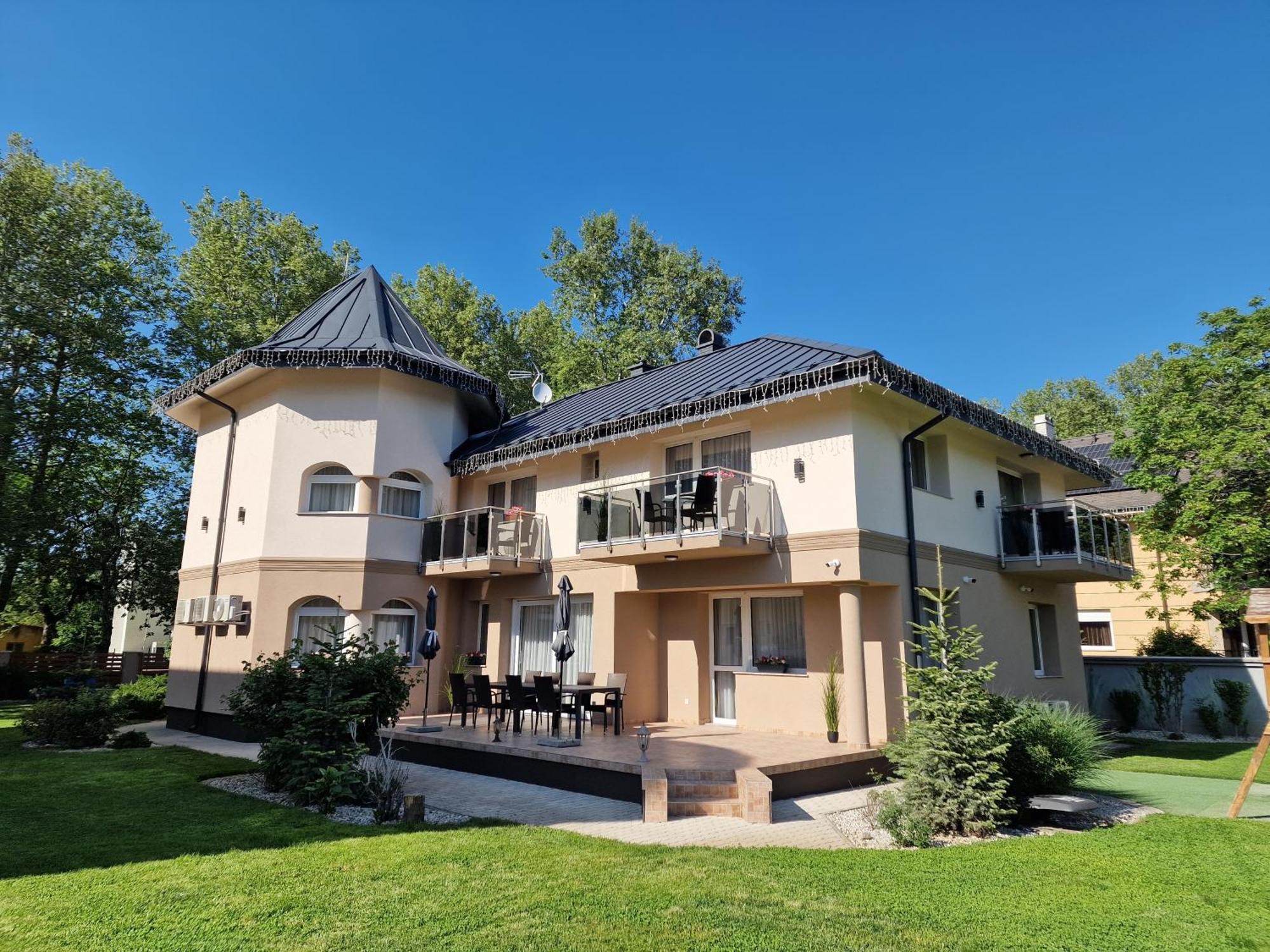 Villa Leticia Siofok Ngoại thất bức ảnh
